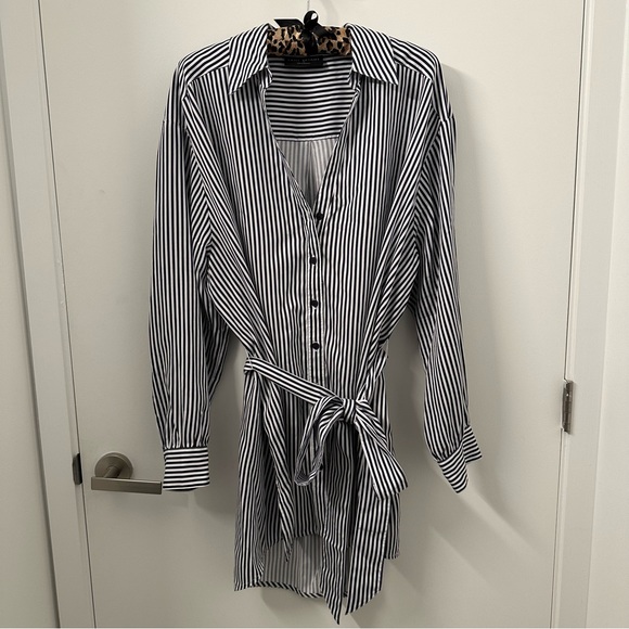 Lane Bryant Belted Button Down Long Sleeve Tunic - Picture 3 of 7